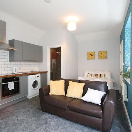 Albion Street Serviced Apartments Cheltenham Exterior foto